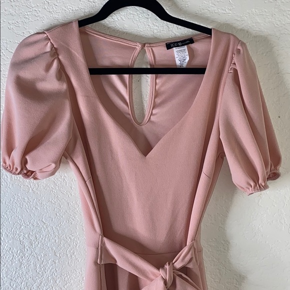 Super cute pastel pink romper - Picture 2 of 3